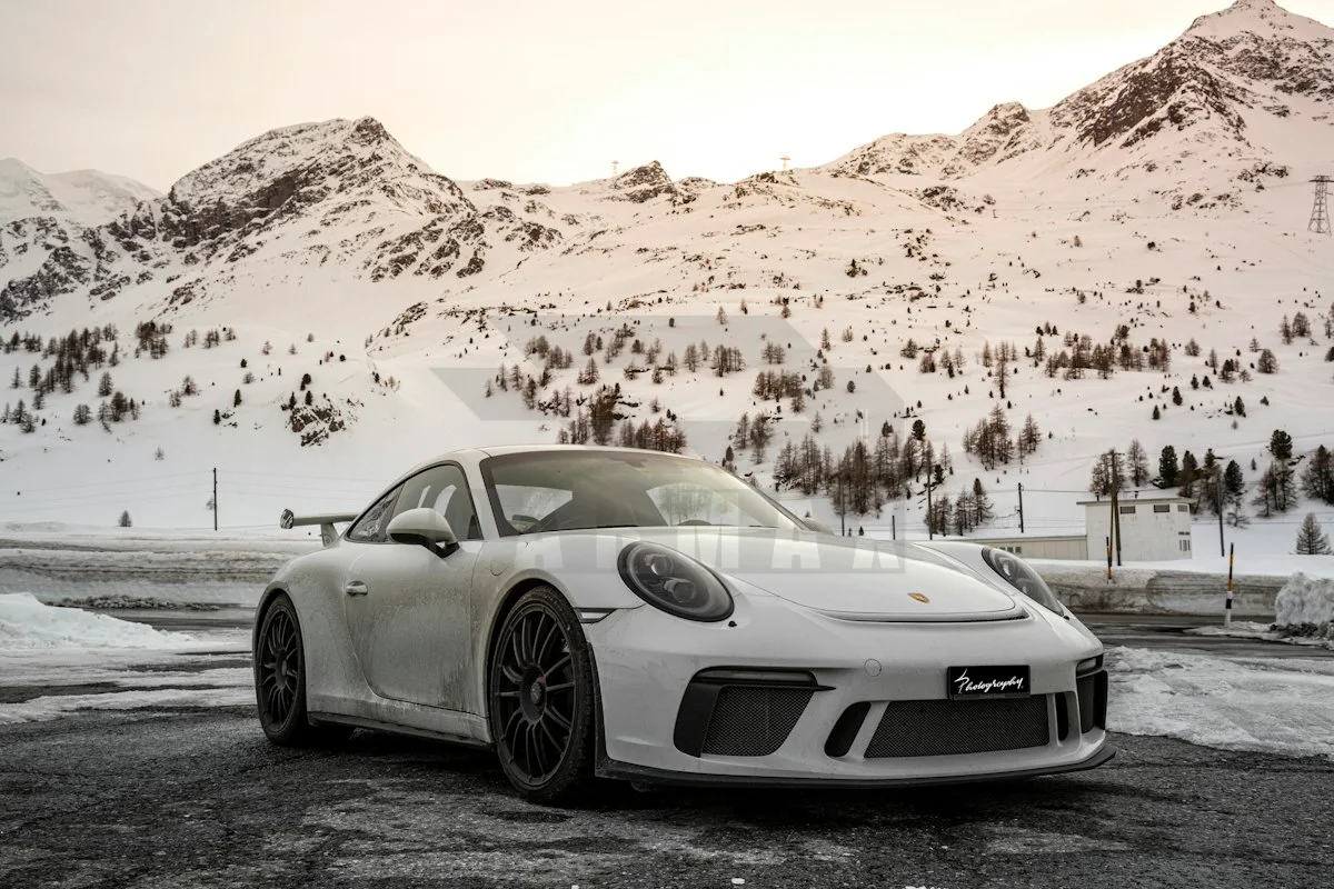 Porsche 911 - photo 1