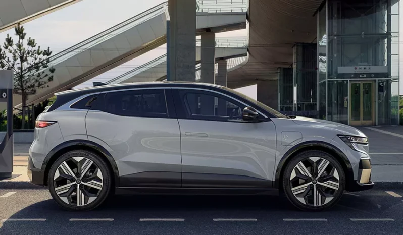 
								RENAULT Mégane E-Tech complet									