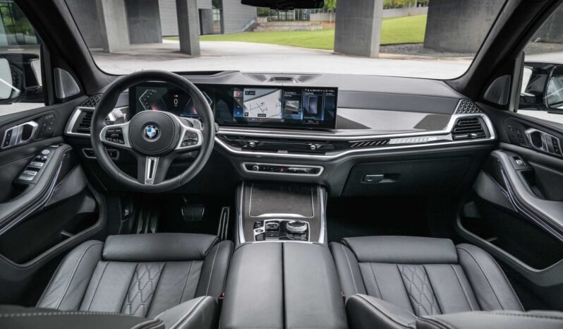 BMW X7 كامل