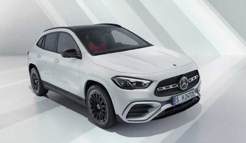 MERCEDES GLA voll