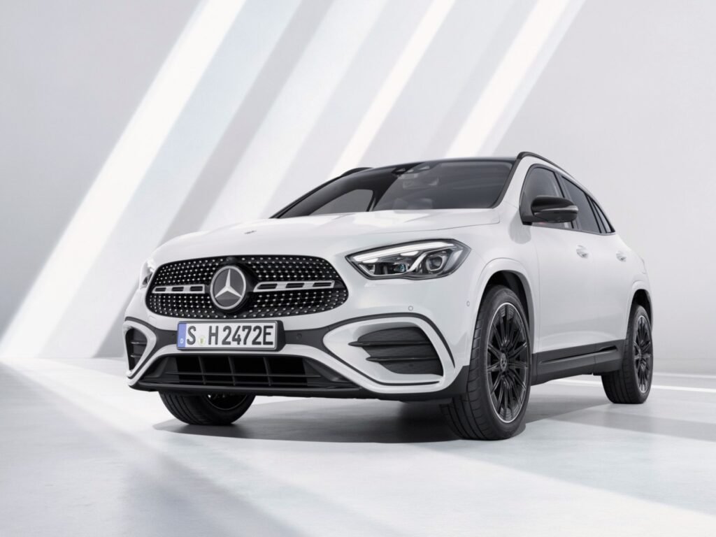 MERCEDES GLA