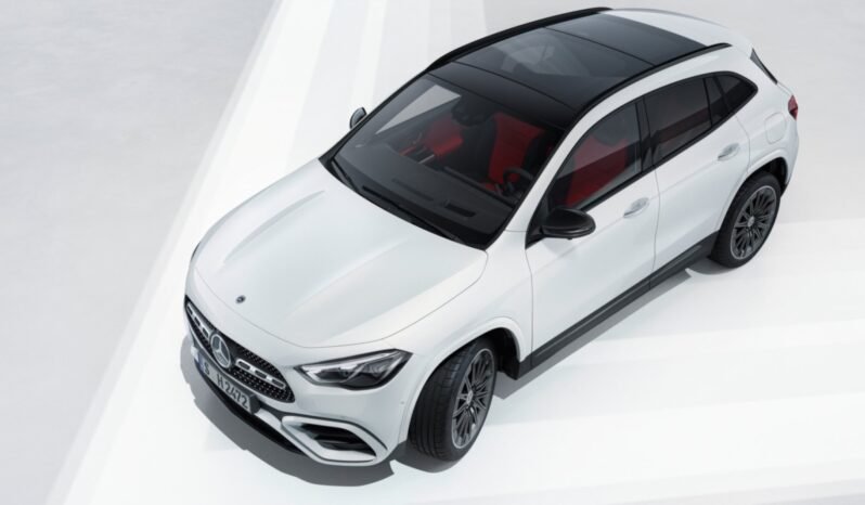 MERCEDES GLA voll