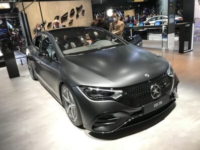 MERCEDES EQE