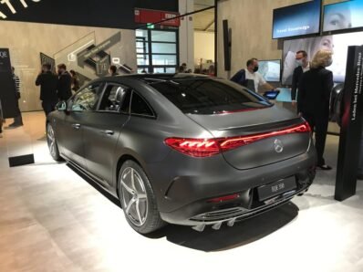 MERCEDES EQE