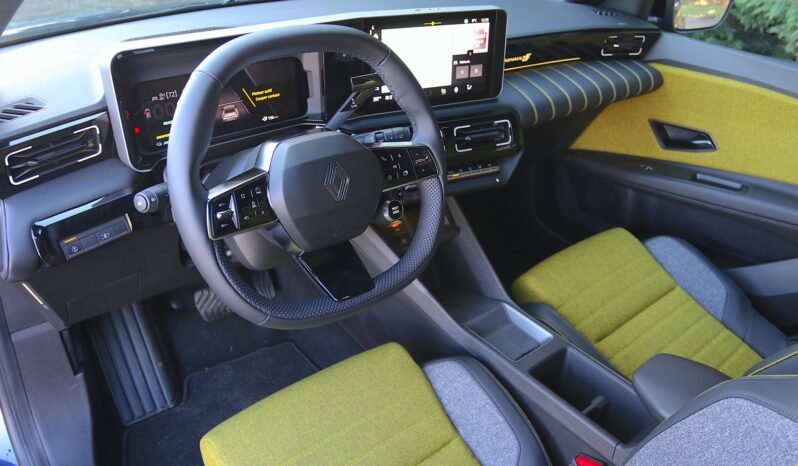 Renault 5 E-Tech كامل