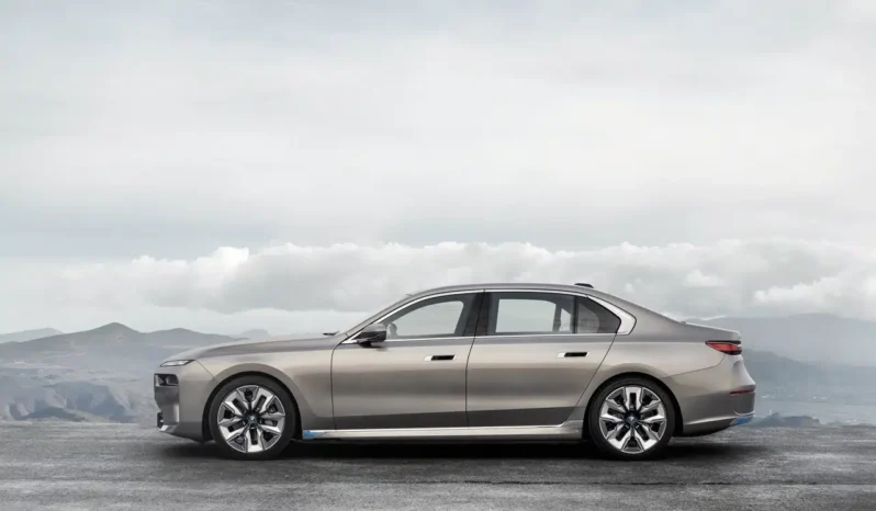 BMW Série 7 PHEV полный
