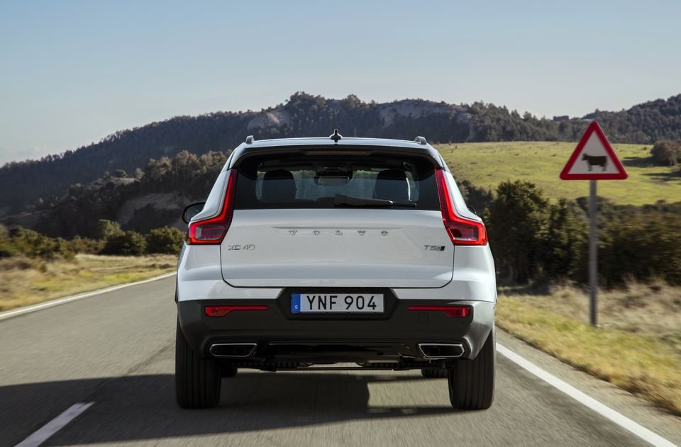 VOLVO XC40