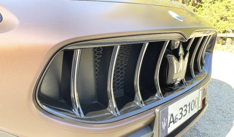 MASERATI Grecale completo