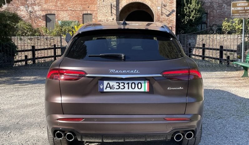 MASERATI Grecale completo