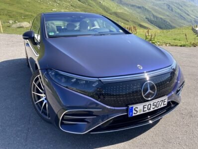 Mercedes EQS