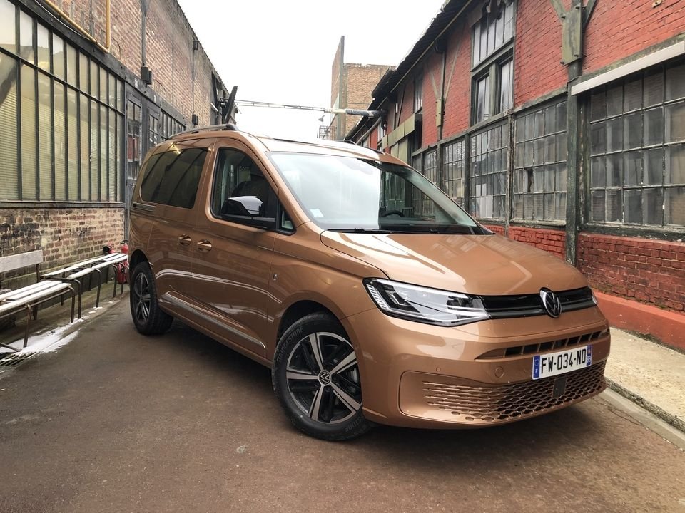 VOLKSWAGEN Caddy