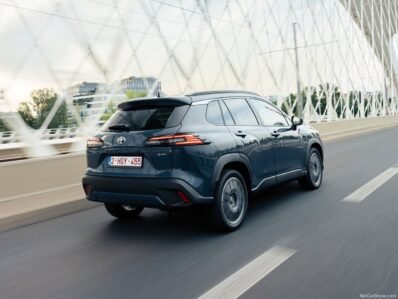 TOYOTA Corolla X SUV