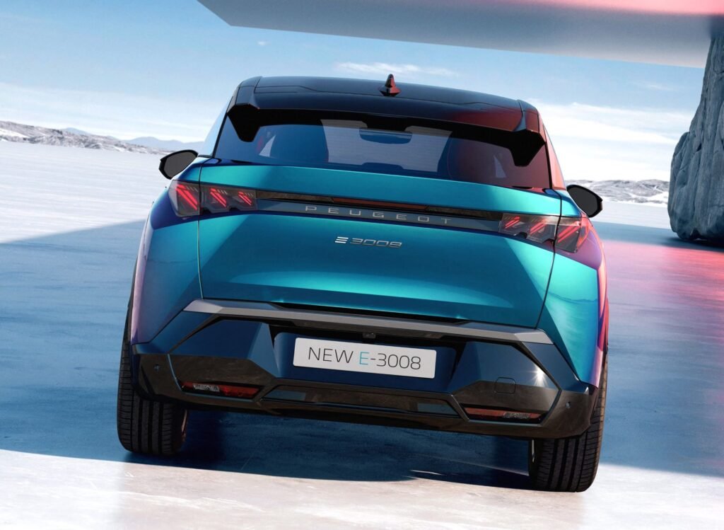 PEUGEOT 3008