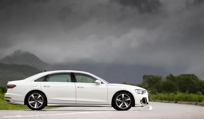 AUDI A8 полный