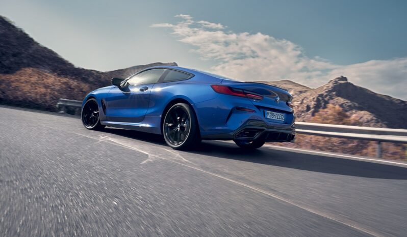 BMW Série 8 Coupé كامل