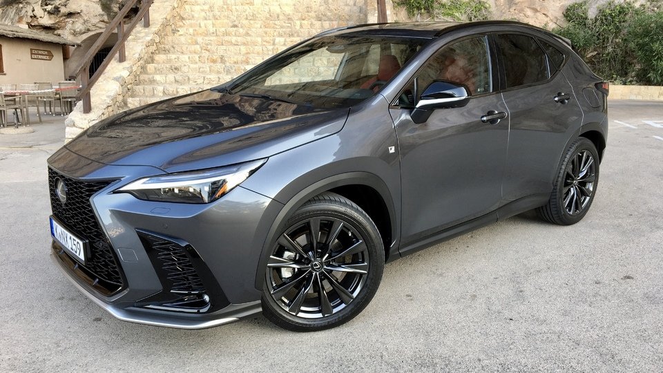 LEXUS NX