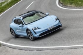 PORSCHE Taycan Cross Turismo