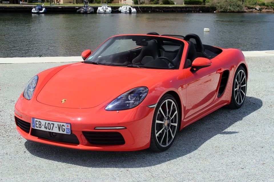 PORSCHE 718 Boxster